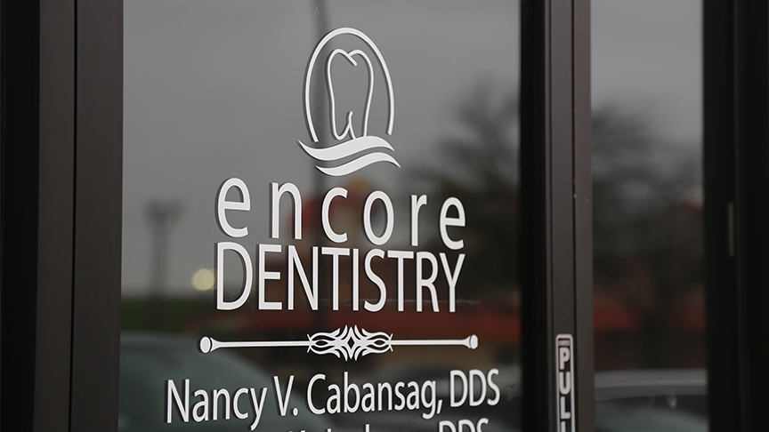 Encore Denitstry door logo