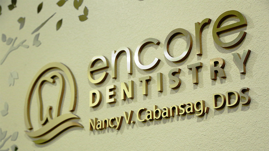 Encore Dentistry wall logo